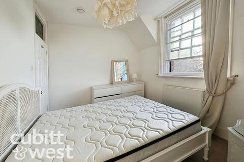 3 bedroom apartment to rent, NO DEPOSIT OPTION AVAILABLELawrence Road Southsea PO5