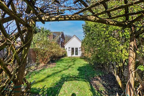 undefined, Chestnut Avenue, Chatham ME5