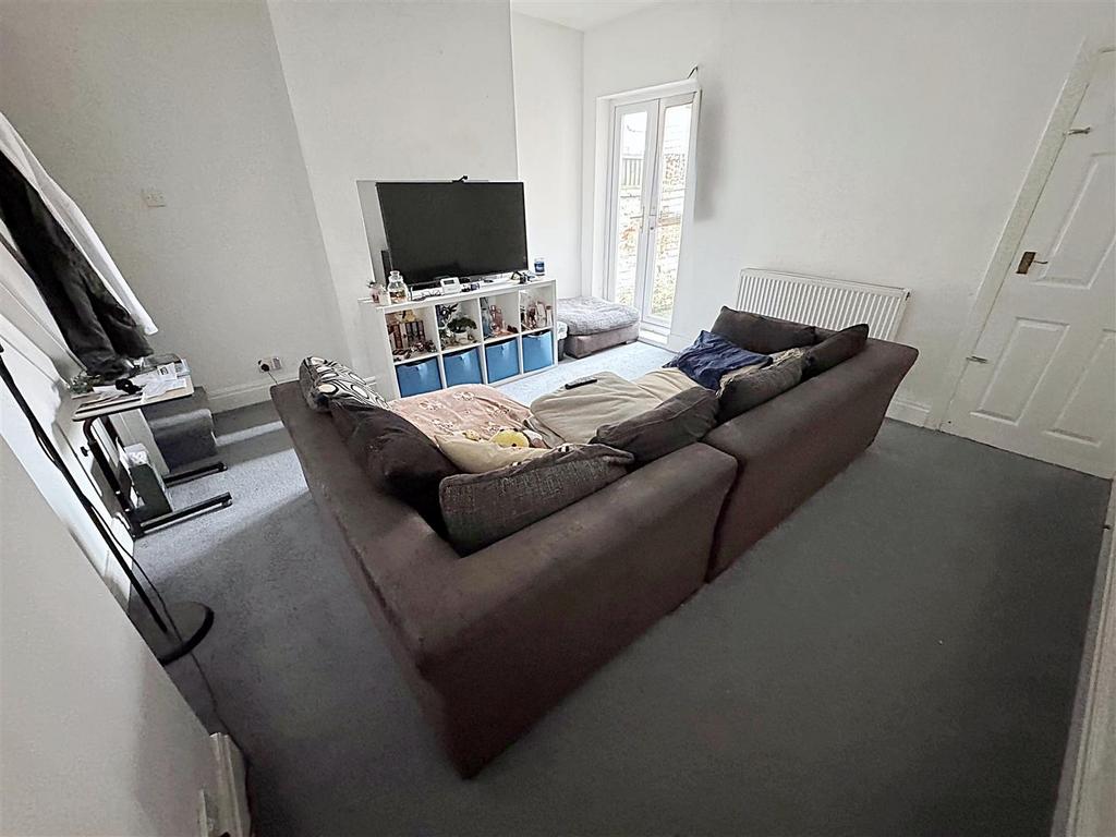 Middle room