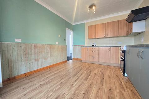 2 bedroom ground floor maisonette to rent, Gainsford Road, Bitterne