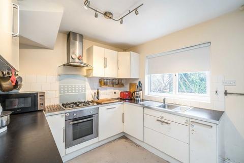 4 bedroom semi-detached house for sale, Commonside East, Mitcham