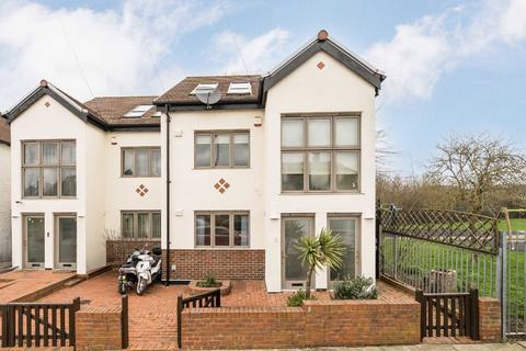 1 bedroom flat for sale, Stanford Road, London