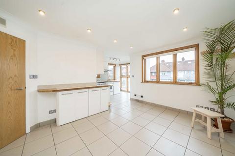 2 bedroom flat for sale, Stanford Road, London