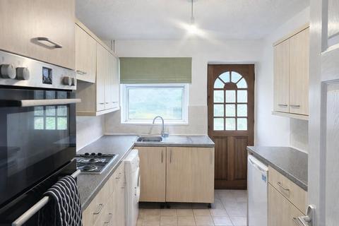 4 bedroom semi-detached house to rent, 4 Bedroom Student House - HP13