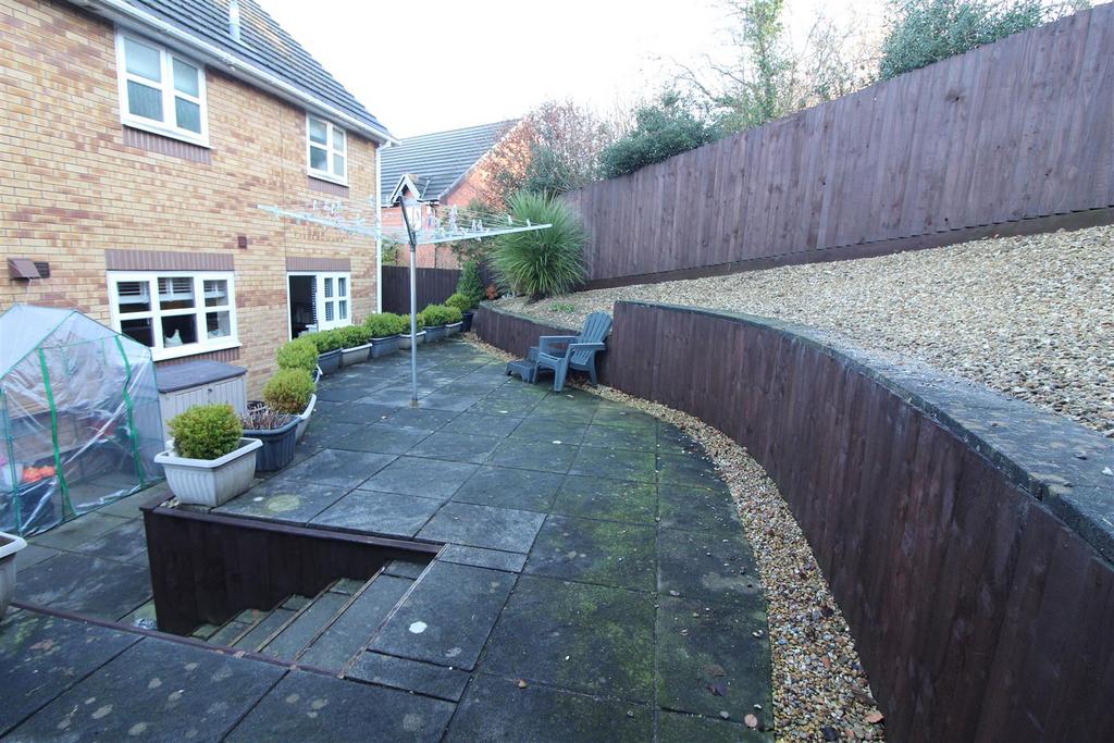 Rear garden 3.JPG