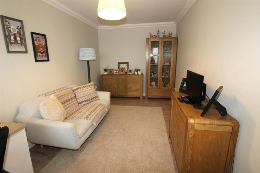 Sitting room 2.JPG