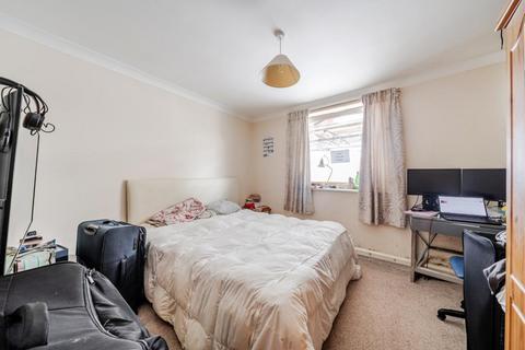 2 bedroom flat for sale, Basingstoke,  Hampshire,  RG21,  RG21