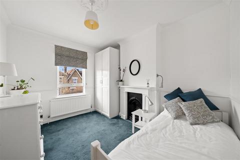 4 bedroom semi-detached house for sale, Farnley Road, London