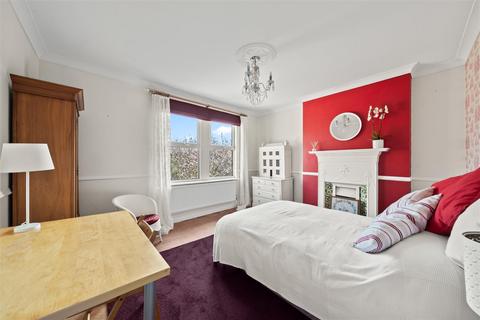 4 bedroom semi-detached house for sale, Farnley Road, London
