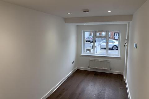 undefined, Gammons Lane, WATFORD