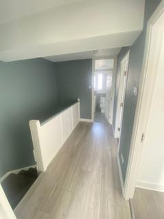 3 bedroom flat for sale, London E15