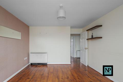 undefined, Grazier Avenue, Tamworth, B77