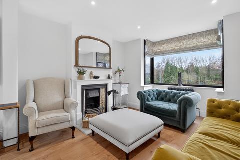 5 bedroom semi-detached house for sale, Meadow View Adderbury Banbury, Oxfordshire, OX17 3LZ