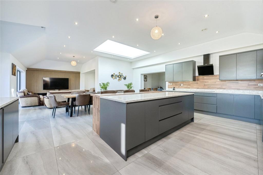 Kitchen/Family Room