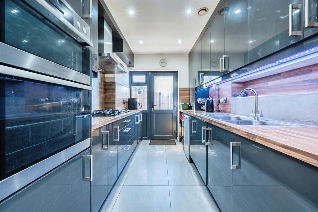 Kitchen 2