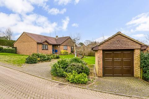 2 bedroom bungalow for sale, Orchard Road, St. Michaels, Tenterden, Kent, TN30