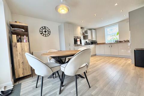 3 bedroom detached house for sale, Fitz Hugh Crescent, Eagle Farm South, MK17