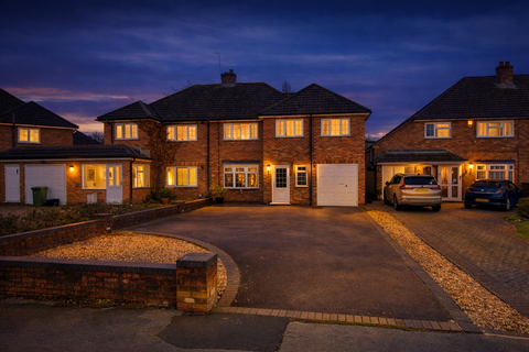 4 bedroom semi-detached house for sale, Neville Road, Solihull B90