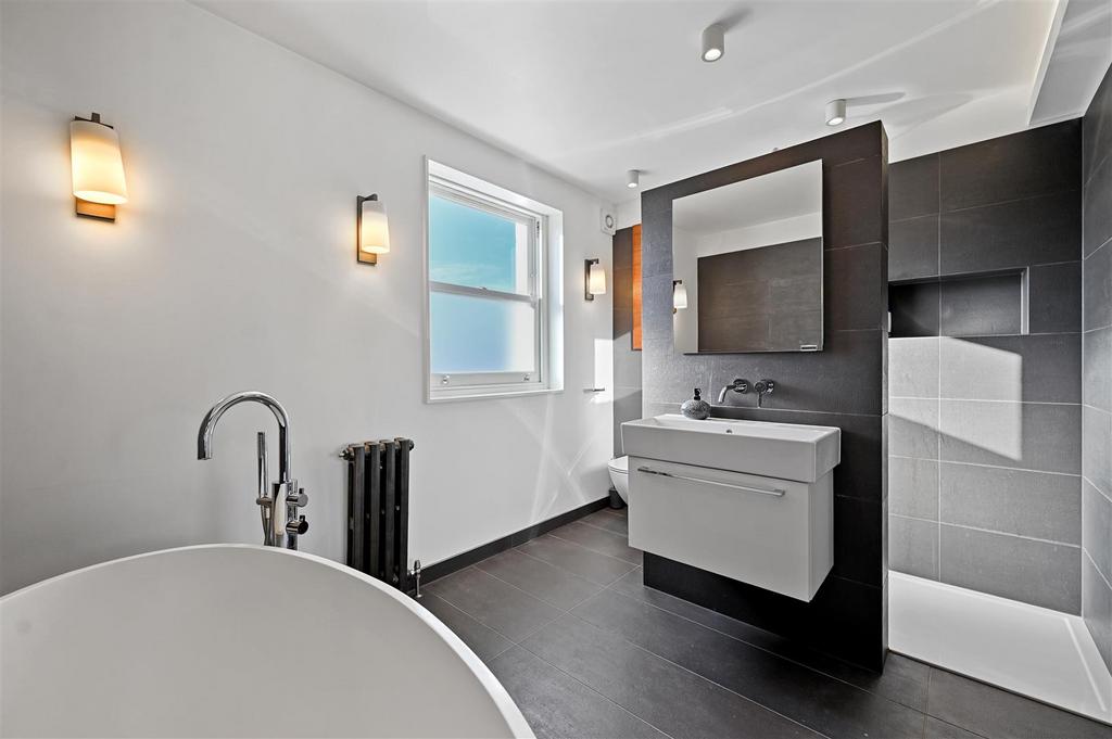 Ensuite