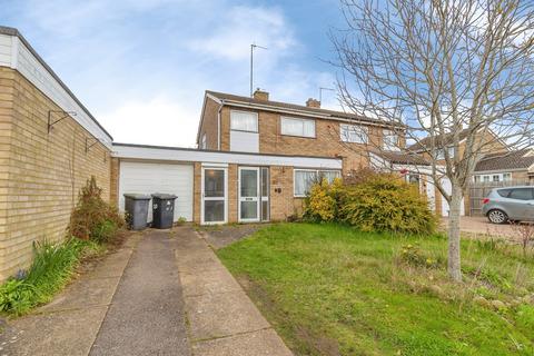 Russell Drive, Ampthill, Bedford