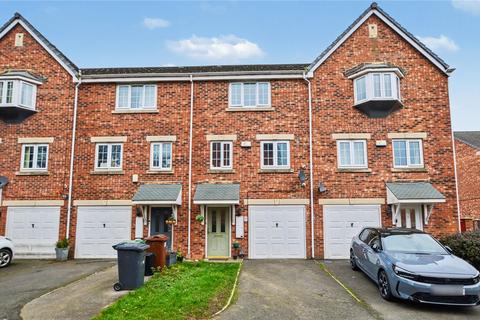 3 bedroom townhouse for sale, Castle Lodge Gardens, Rothwell, Leeds, West Yorkshire
