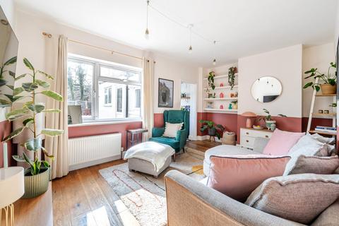 2 bedroom terraced house for sale, Douglas Road, Esher, KT10