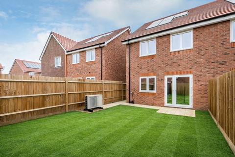 3 bedroom semi-detached house for sale, Pyrcroft Road, Surrey KT16