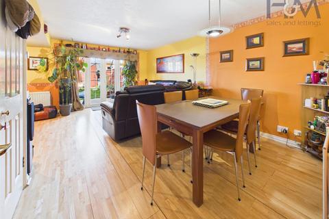 4 bedroom terraced house for sale, Cabot Close, Stevenage, Hertfordshire, SG2 0ES