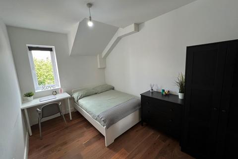 2 bedroom flat to rent, 36 Royal Park Road, Leeds LS6