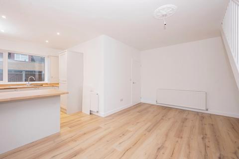 3 bedroom bungalow to rent, Groarke Drive, Warrington, WA5