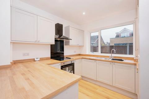 3 bedroom bungalow to rent, Groarke Drive, Warrington, WA5