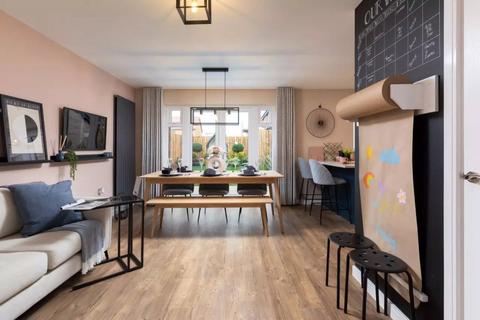 4 bedroom detached house for sale, Pyrcroft Road, Surrey KT16