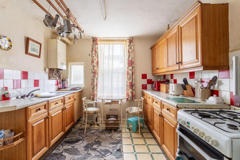 3 bedroom end of terrace house for sale, Totland Road, Brighton