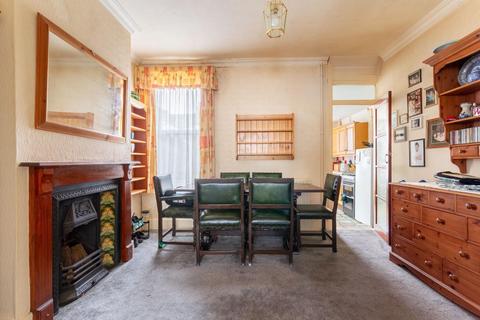 3 bedroom end of terrace house for sale, Totland Road, Brighton