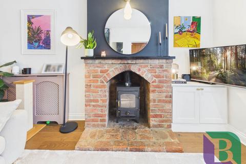 2 bedroom end of terrace house for sale, Station Road, Milton Keynes MK17