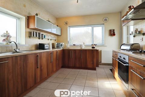 undefined, Clas Isan, Cardiff