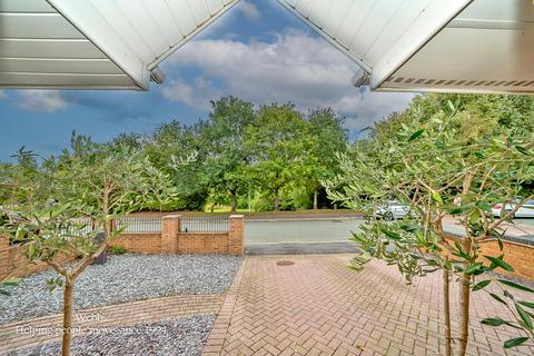 5 bedroom detached house for sale, Meadowsweet Way, Wimblebury, Cannock WS12