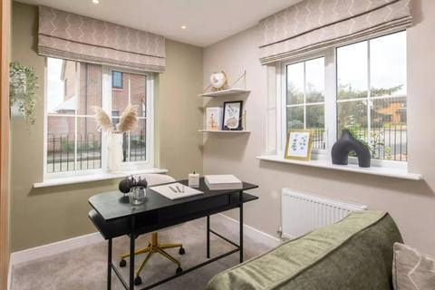 4 bedroom detached house for sale, Pyrcroft Road, Surrey KT16