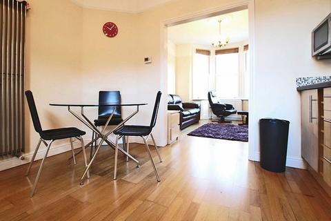 1 bedroom flat to rent, Bonchurch Road, London W13