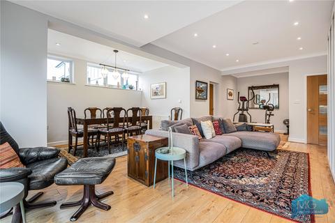 5 bedroom detached house for sale, East View, Barnet, EN5