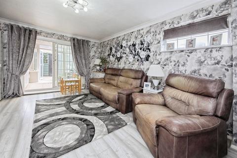 2 bedroom semi-detached house for sale, Wivenhoe, Ashford