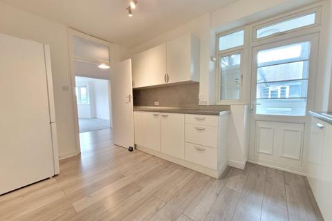 undefined, Beaufort Park, London NW11