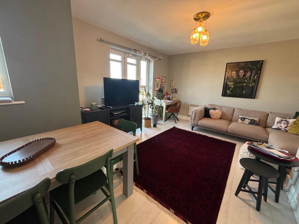 Living Room / Diner