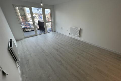 1 bedroom flat to rent, Shearwater Drive, London NW9