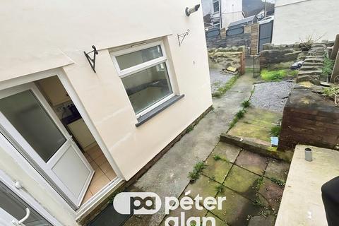 3 bedroom property to rent, Glyndwr Street, MERTHYR TYDFIL, CF48