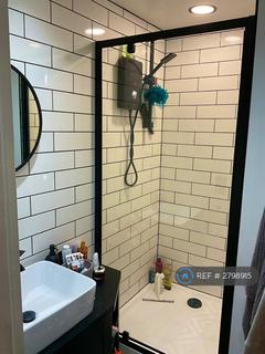 2 bedroom flat to rent, Regency Square, Brighton, BN1