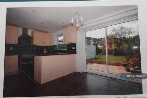 undefined, Launcestone Close, Reading, RG6