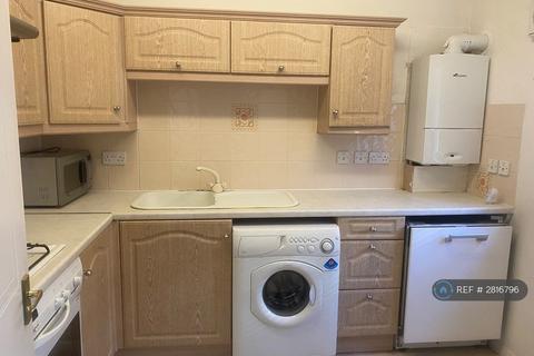 2 bedroom flat to rent, Hopetoun St, Edinburgh, EH7