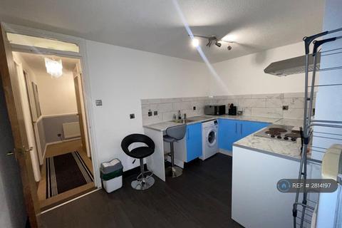 1 bedroom flat to rent, West Thamesmead, London, SE28