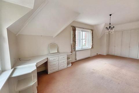 2 bedroom flat to rent, Bolsover Road, Eastbourne